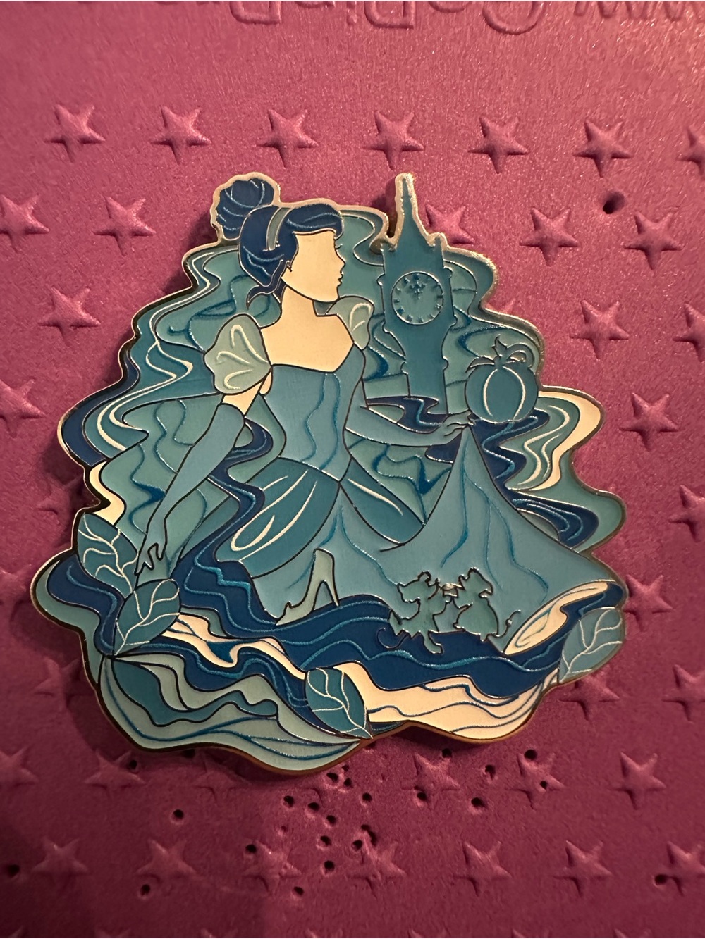 Cinderella - Disney Princess Scenic BoxLunch Exclusive Disney Pin - Picture 2 of 3